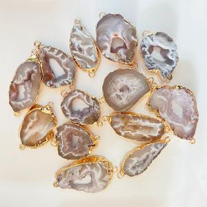 Lempengan Batu Akik Bentuk Bebas Dengan Liontin Geode Druzy Dengan Gantungan Liontin Berlubang Ganda Irisan Akik untuk Pembuatan Perhiasan DIY - Product Image 1