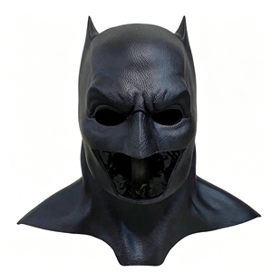 Masque de chauve-souris pour fête cosplay, en matériau souple moulé en uréthane - Product Image 1