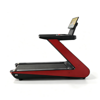 Equipo de Gimnasio Aeróbico con Motor AC de 3HP, Pantalla LED, Inclinación Ajustable de 15-20 km/h, Superficie Antideslizante, Aprobado por CE