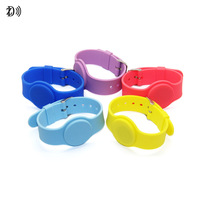 Bracelet de sport Fudan F08 1K NFC en silicone étanche avec code QR personnalisé et RFID