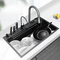 Évier de cuisine à cascade en acier inoxydable multifonctionnel moderne fait à la main avec robinet à quatre trous Design Nano populaire