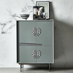 Leaf-Shaped Furniture Handle Zinc Alloy Novelty Design Scandinavian Style For Wardrobe Cabinet <b>Doors</b> Durable <b>Door</b> <b>Knob</b> - Product Image 3