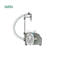 Pompe à engrenages semi-automatique Contrôle numérique Pesant le liquide visqueux Shampooing Conditionneur Glycérine Gel nettoyant pour le corps Machine de remplissage