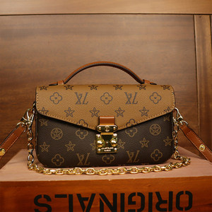 Nuevo Bolso Cuadrado de Diseño Clásico y Lujoso para Mujer, con Monograma de Moda, Cadenas Dobles de Alta Gama, Cierre con Bloqueo, Elegante Bolso de Mano - Product Image 6