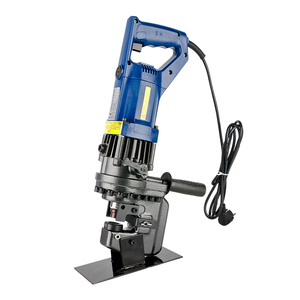 Machine de poinçonnage hydraulique portable MHP-20 : pour acier angulaire et profilés, panneaux solaires, découpe et chanfreinage - Product Image 1