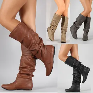 도매 단색 고무 단독 미끄럼 방지 여성 신발 새로운 도착 2024 여성 캐주얼 여자 플랫 무릎 높은 가죽 부츠