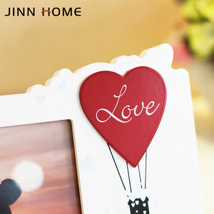 Stampa su misura 4x6 e 5x7 bianco paesaggio cornice di legno <span class=keywords><strong>cornici</strong></span> <span class=keywords><strong>con</strong></span> cuori palloncino decorazione <span class=keywords><strong>per</strong></span> la decorazione della tavola di casa - Product Image 3