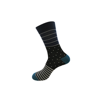 Chaussettes d'équipage pour hommes de style décontracté respirant d'excellente qualité en coton fin tricoté pour l'exportation en gros du printemps