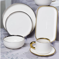 Service de table en porcelaine écologique de conception européenne avec incrustations dorées, compatible micro-ondes et lave-vaisselle, vaisselle de table pour la maison