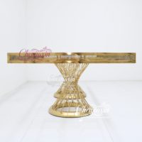 Meubles d'hôtel modernes de luxe sur mesure, tables de réception rectangulaires en verre et acier inoxydable doré pour événements en plein air