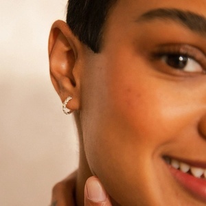 YINJU Pure <strong>Silver</strong> 925 <strong>Daisy</strong> Flower Dainty Two Plating Tone Small Hoop <strong>Earring</strong> for Girls Women - Product Image 5