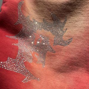 Ensemble de survêtement de luxe personnalisé en deux pièces, imprimé sérigraphié, en coton épais, avec sweat à capuche et short, coupe oversize, effet délavé et strass - Product Image 5