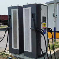 Prix de gros d'usine, borne de recharge pour véhicules électriques de 120 kW, montage au sol, OCPP, GB/T, CCS2, CCS1, double pistolet, station de recharge pour véhicules électriques commerciaux