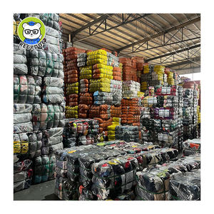 Grade A Italie Vêtements d'occasion en ballots Vêtements d'occasion pour femme - Product Image 1