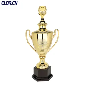 Elor איכות גבוהה מרקם כבוד לוחם צורה פרס לוחם צורה גביע מתכת גביע