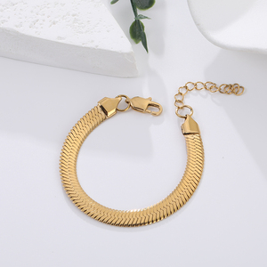 สร้อยข้อมือสแตนเลสแบบเปิดนำโชคแบบคลาสสิกสร้อยข้อมือโลโก้ชุบทองสำหรับผู้หญิงเครื่องประดับแฟชั่น - Product Image 3