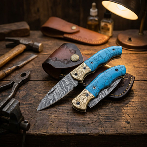 Ensemble de couteaux pliants de combat en acier damas sur mesure de qualité supérieure |   OEM |   Poignée bleu turquoise |   Boucle en laiton gravée avec étui en cuir - Product Image 4