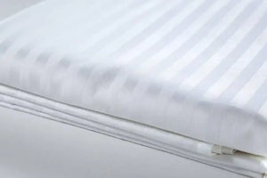 Ensemble de draps de lit d'hôtel de qualité supérieure, rayures blanches de 1 cm, tissu en microfibre doux et durable, résistant aux plis, idéal pour les chambres d'hôtel - Product Image 6