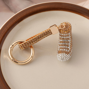 LLavero con abalorio de zapatilla de deporte con diamantes de imitación, cadena con incrustaciones de cristal, bolso de lona para mujer, llavero colgante de regalo de recuerdo - Product Image 6