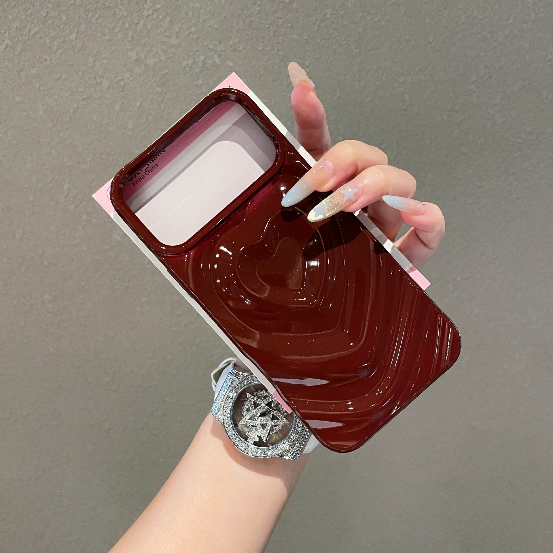 Spray oil love-wine red