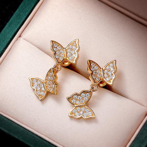 Eleganti Orecchini in Argento con Diamanti Taglio a Cuore, Gioielli Romantici da Donna per Uso Quotidiano, Gioielleria Fine - Product Image 3