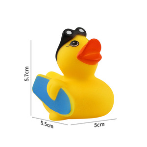 Juguete de Patito Amarillo Pirata, Patito de Baño con Sonido, Juguete Flotante Pequeño con Temática de Halloween - Product Image 6