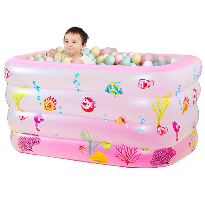 Piscine simple rose de 12 m à 4 niveaux