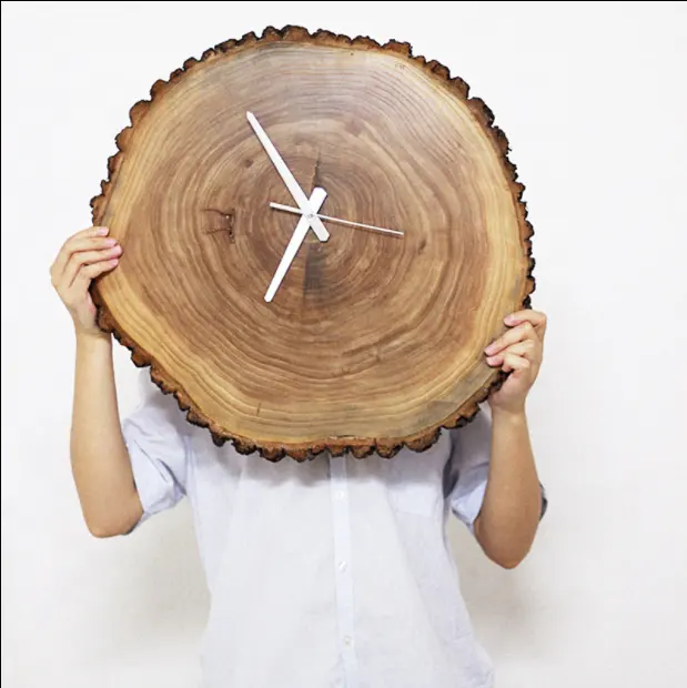 שעון טבעת שנתי יצירתי מעץ מלא אילם סלון דקורטיבי שעון קיר לקישוט הבית שעון עץ לקיר