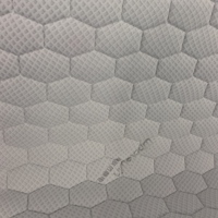 Textile 100% polyester de qualité supérieure, blanc, à motif 3D gaufré, respirant, doux et rembourré, pour literie de luxe, matelas matelassé tricoté