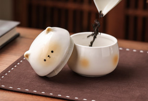MSH Boîte à thé en céramique en forme d'ours mignon avec accents dégradés rose pâle, petit pot de rangement hermétique pour thé en vrac et collations - Product Image 5