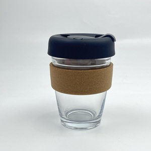 Taza de Café de Vidrio Ecológica Reutilizable Resistente al Calor de 230 ml, 350 ml, 470 ml <span class=keywords><strong>con</strong></span> Tapa de Silicona y Banda de Corcho - Product Image 3