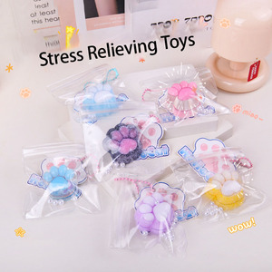 Juguete Sensorial de Patita de Gato Suave y Agradable al Tacto <span class=keywords><strong>2026</strong></span> - Mini Llavero para Aliviar el Estrés, Adorable Patita de Gatito del Tamaño de la Palma de la Mano para Novia - Product Image 5