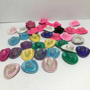 Sombrero de Vaquero Brillante con Neón - Divertido Sombrero de Vaquera Rosa con Luces Holográficas Metálicas para Fiestas Disco - Product Image 6