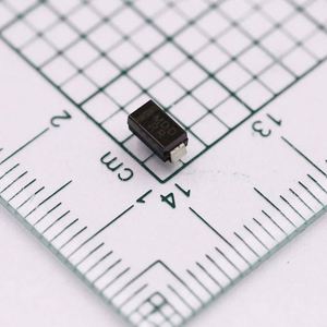 new and original SMAJ75A/SMA SMA DO-214AC Diodes TVS Diodes 121V 400W Unidirectional - Product Image 1
