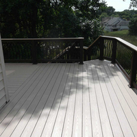 Dalles de terrasse en WPC imperméables et résistantes aux fissures, panneaux de revêtement en composite bois-plastique pour terrasse et escalier