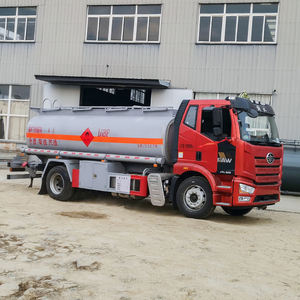 Venta directa de fábrica de pequeño petrolero 4*2 Dongfeng Capacidad 2200 en venta - Product Image 5