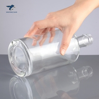 Bouteille en verre super flint cylindrique transparente de 750 ml, vide, pour spiritueux, avec col à vis, vente en gros d'usine