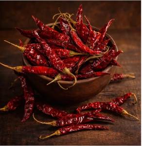 Piments rouges séchés, épices naturelles pour la cuisine, séchage, broyage, stockage à sec, durée de conservation 12 mois - Product Image 1