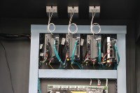ROCLAS Machine de découpe et de gravure laser à fibre CNC à haute précision avec couvercle de protection entièrement fermé et plaque métallique RC1315-3KW