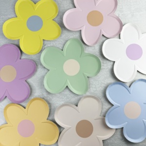 DAMAI 8PCS Assiettes en papier fleuries jetables 9 pouces, assiettes en forme de fleur, assiettes rétro pour anniversaire, mariage, fournitures de fête - Product Image 1