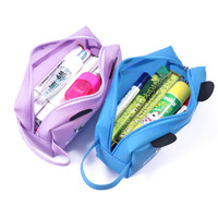 Livraison rapide, trousse à crayons en silicone imperméable, pochette de papeterie polyvalente avec un espace spacieux pour répondre à divers besoins de rangement