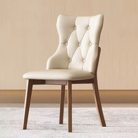 Chaise de salle à manger élégante et luxueuse MULIGNA, chaise rembourrée avec pieds en bois massif, chaise d'appoint en cuir PU de qualité supérieure pour la salle à manger à domicile