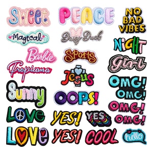 Apliques Bordados Termocolantes com Letras em Inglês: OMG, LOVE, JESUS, PEACE, YES, <span class=keywords><strong>COOL</strong></span>, SWEET para Jaquetas, Calças <span class=keywords><strong>Jeans</strong></span>, Bonés e Bolsas - Product Image 1