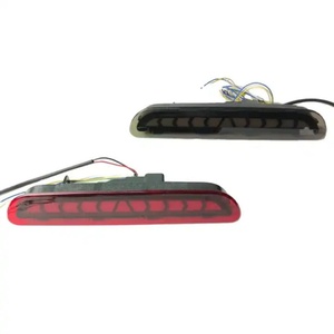 Luz de Freno LED de 3 Funciones para Automóvil, Luz de Circulación Diurna LED Modificada, Luz Trasera, Luz Antiniebla Trasera para Toyota Hiace 2005-2018 - Product Image 1