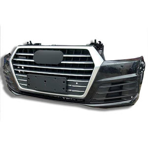 Ensemble de pare-chocs avant d'<span class=keywords><strong>occasion</strong></span> pour Audi Q7 2017-2020, comprenant la calandre, le ventilateur de radiateur et le kit de lèvre avant pour capteurs de stationnement - Product Image 2