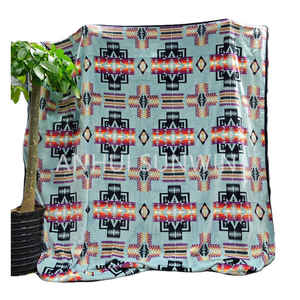 Prix d'usine gris aztèque flanelle polaire jeter couverture géométrique Boho Canada marché King Size couvertures légères pour lit - Product Image 2