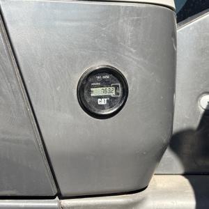 Escavatore 320D2 Usato di Alta Qualità, 90% Nuovo, 19,8 Tonnellate, Capacità Benna 0,8m, 2001-4000 Ore, Miglior Prezzo, Benna Pulita in Vendita - Product Image 4