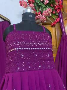 เสื้อตัวบนผ้าจอร์เจียคุณภาพดีปักลายอย่างเต็มที่สวยงามและผ้าจอร์เจียพลัส - Product Image 3