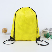 Sac à dos à cordon pour les sports et les voyages Sac à cordon en polyester imprimé avec logo personnalisé pour le shopping