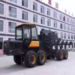 Remolque para Troncos de 242KW con Grúa y Espacio de Carga Fácil de Apilar para Trabajos Forestales Pesados - Product Image 1